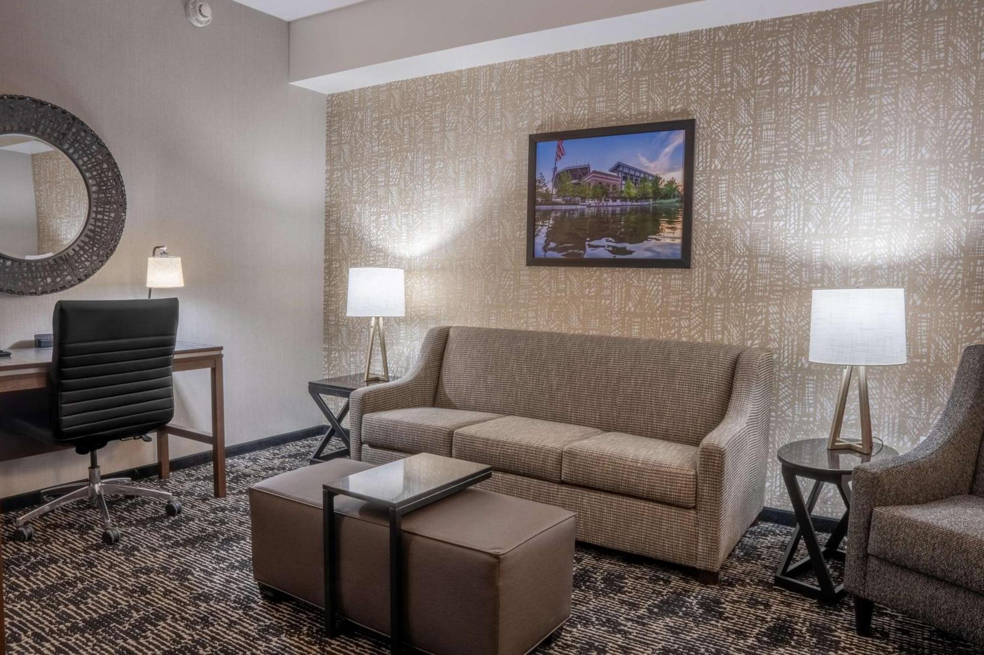 Drury Plaza Hotel College Station Exterior foto